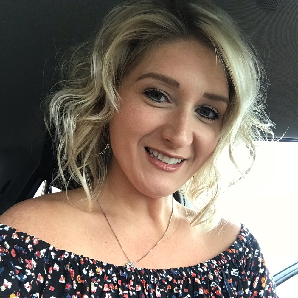 Meet your Posher, Amber